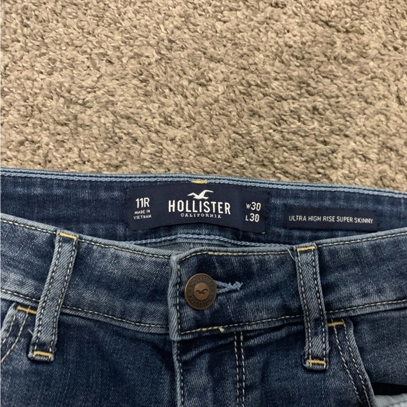 Hollister Ultra hi-rise super skinny - Picture 2 of 3